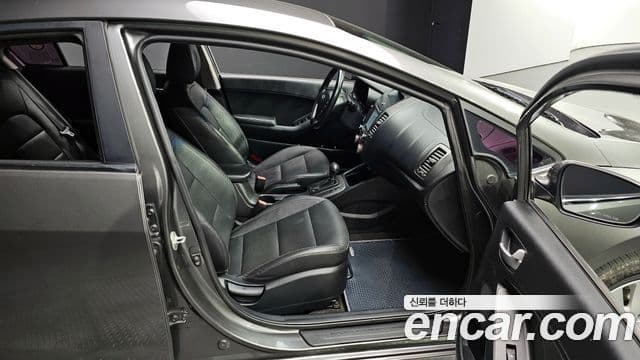 Kia K3 Trendy, 2013 6