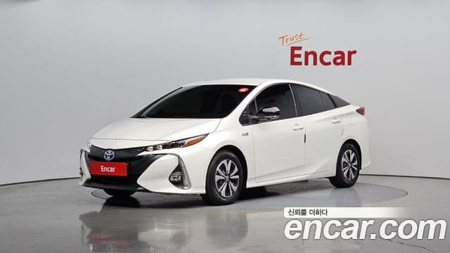 Toyota 프리우스 Prime, 2017 1