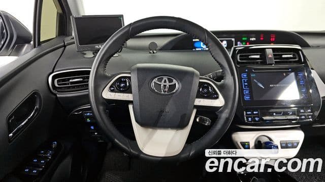 Toyota 프리우스 Prime, 2017 13