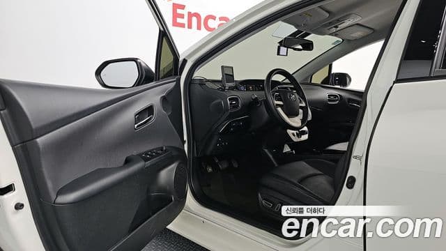 Toyota 프리우스 Prime, 2017 16