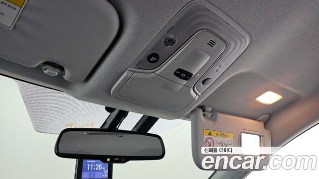 Toyota 프리우스 Prime, 2017 19