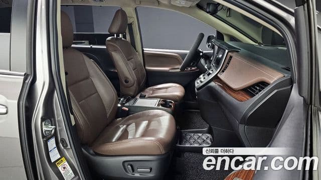 Toyota Sienna, 2017 2