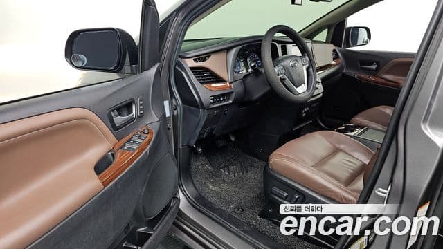 Toyota Sienna, 2017 18