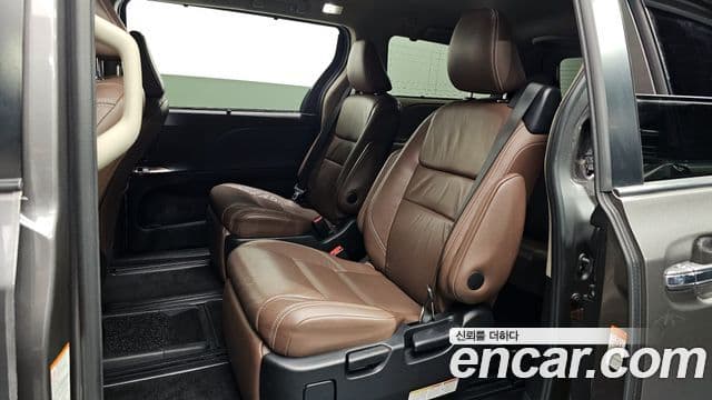 Toyota Sienna, 2017 10