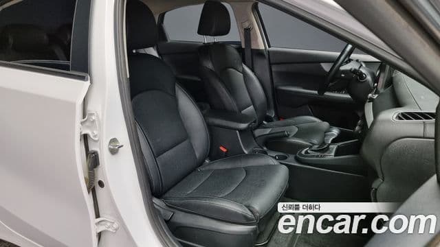 Kia All New K3 Standard, 2021 12