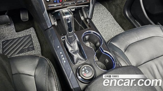 Ford Explorer 5세대, 2016 9