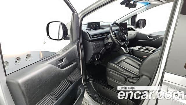 Hyundai Staria Modern, 2022 10