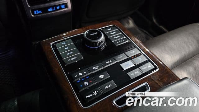 Hyundai Equus(новый кузов / новое поколение) Exclusive, 2015 18