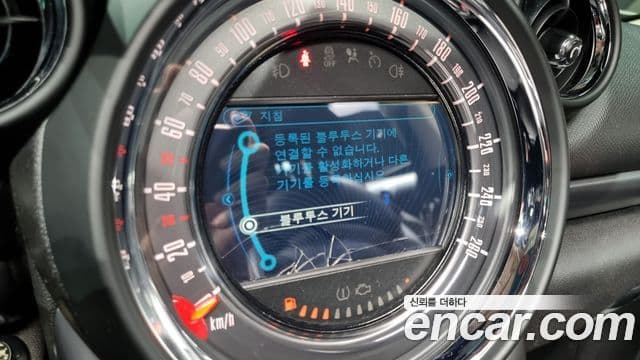 Mini Cooper SD Countryman 1세대, 2015 14