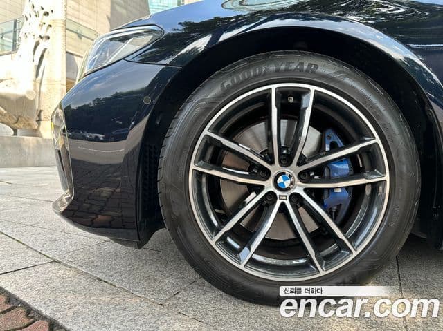BMW 5시리즈 (G30) 520i M Sport, 2023 все фото