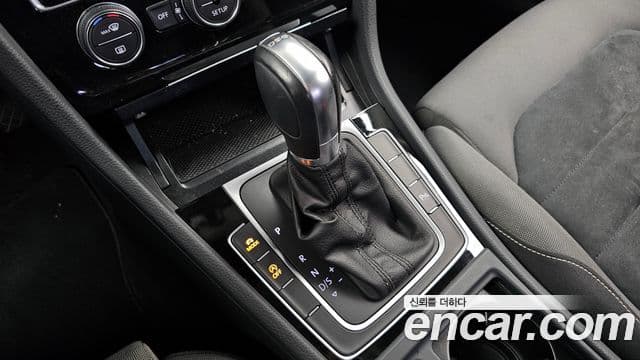 Volkswagen Гольф 7세대, 2013 9