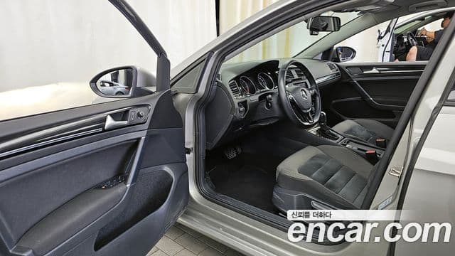 Volkswagen Гольф 7세대, 2013 10