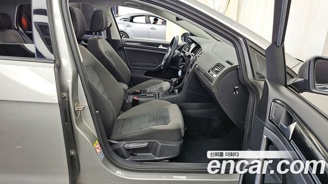 Volkswagen Гольф 7세대, 2013 11