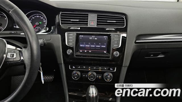 Volkswagen Гольф 7세대, 2013 15