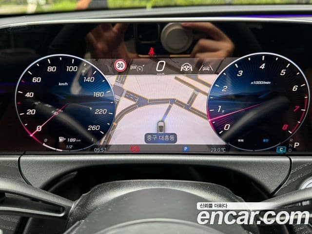 Mercedes-Benz E-класс W214 Avantgarde, 2024 11