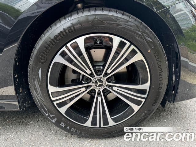 Mercedes-Benz E-класс W214 Avantgarde, 2024 20