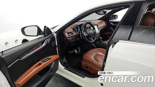 Maserati 기블리 3세대, 2017 11