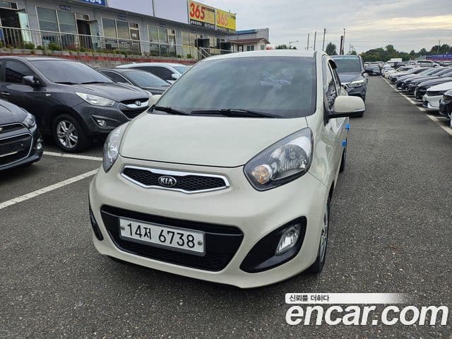 Kia All New Morning Deluxe Trendy, 2015 1