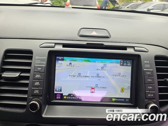 Kia All New Morning Deluxe Trendy, 2015 9