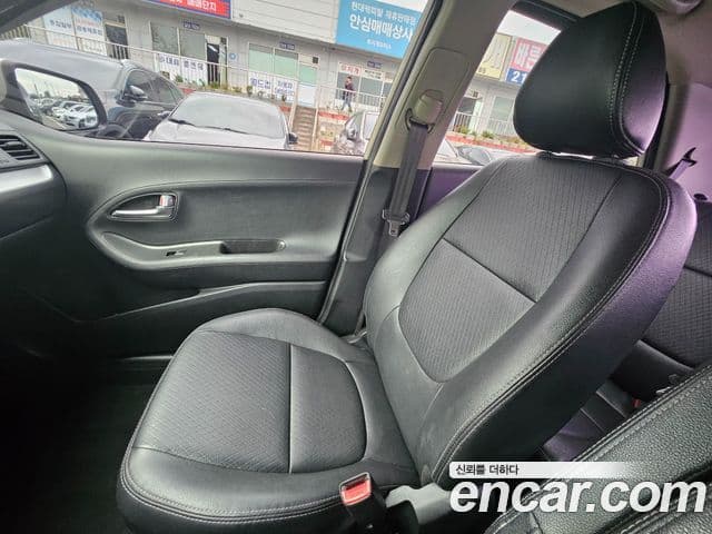 Kia All New Morning Deluxe Trendy, 2015 17