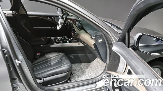 Kia K8 Trendy(таксомоторный тип), 2024 10