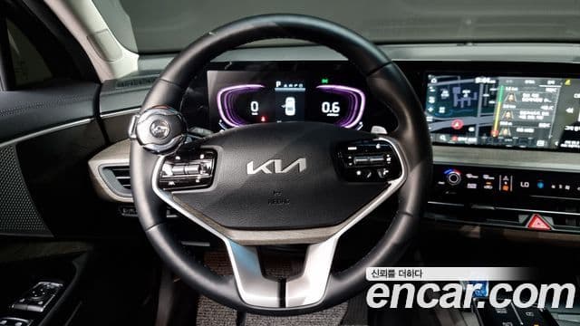 Kia K8 Trendy(таксомоторный тип), 2024 13