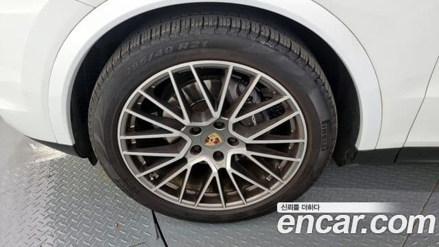 Porsche Cayenne (PO536) 3.0 купе Platinum Edition, 2023 все фото