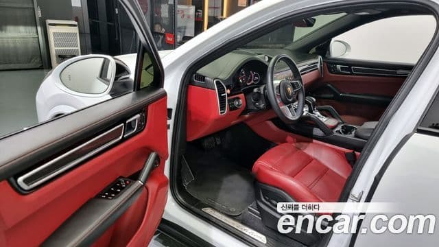 Porsche Cayenne (PO536) 3.0 купе Platinum Edition, 2023 10