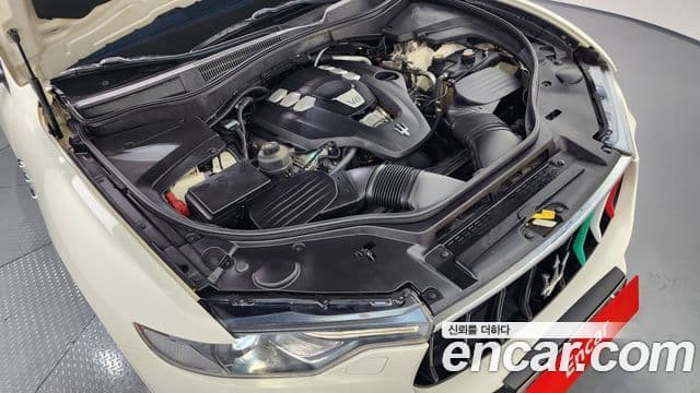 Maserati Levante 3.0 AWD Sport, 2017 6