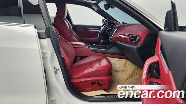 Maserati Levante 3.0 AWD Sport, 2017 11