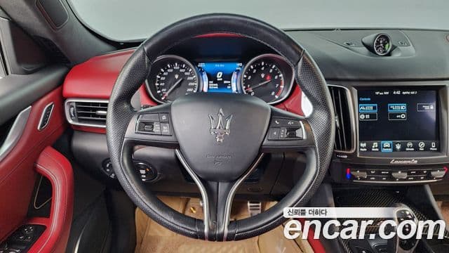 Maserati Levante 3.0 AWD Sport, 2017 13