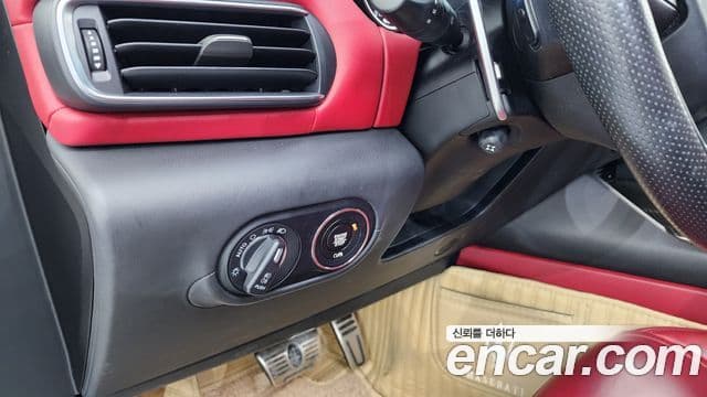 Maserati Levante 3.0 AWD Sport, 2017 14