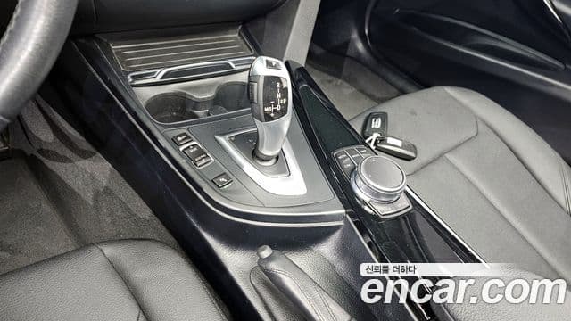 BMW 3시리즈 (F30), 2018 9