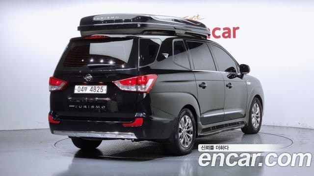 KG모빌리티(SsangYong) Korando 투리스모 4WD outdoor Edition 9인승, 2017 2