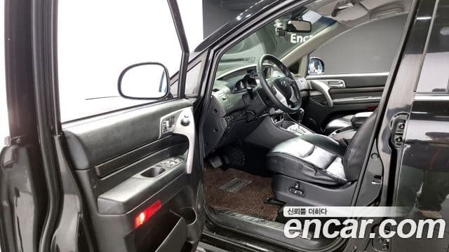 KG모빌리티(SsangYong) Korando 투리스모 4WD outdoor Edition 9인승, 2017 11