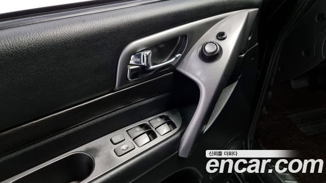 KG모빌리티(SsangYong) Korando 투리스모 4WD outdoor Edition 9인승, 2017 18