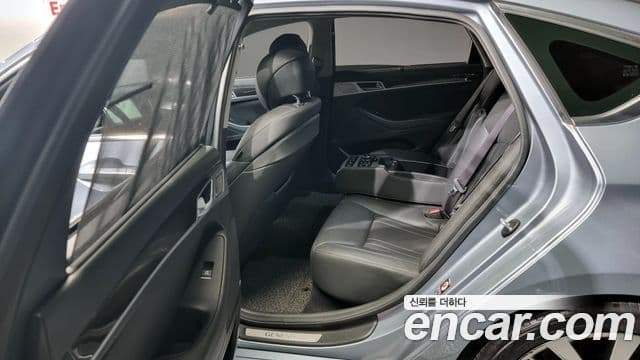 Genesis G80 Premium Luxury, 2017 12