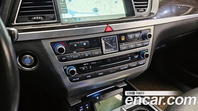 Genesis G80 Premium Luxury, 2017 17