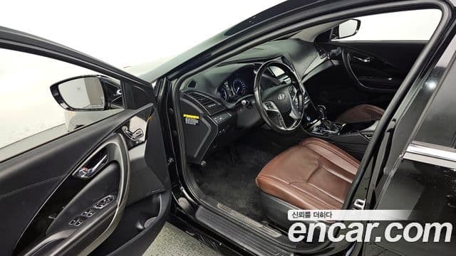 Hyundai Grandeur HG Modern, 2015 10