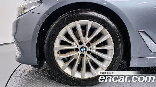 BMW 5시리즈 (G30) 520d Luxury Special Edition, 2018 все фото