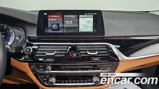 BMW 5시리즈 (G30) 520d Luxury Special Edition, 2018 15