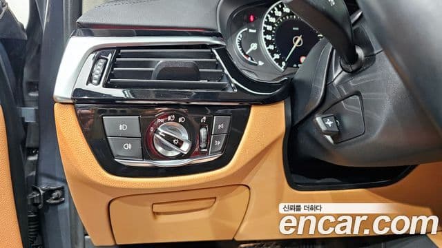 BMW 5시리즈 (G30) 520d Luxury Special Edition, 2018 17