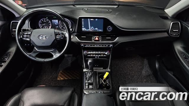 Hyundai Grandeur IG 3.0 LPi Modern (арендный автомобиль), 2019 7