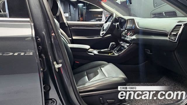 Hyundai Grandeur IG 3.0 LPi Modern (арендный автомобиль), 2019 10