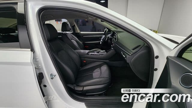 Hyundai Sonata (DN8) Modern, 2022 13