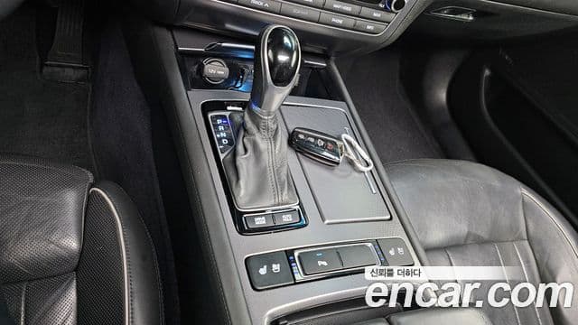 Hyundai Genesis DH 5.0 экспортная версия, 2015 9