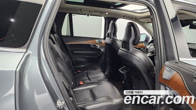 Volvo XC90 2세대 D5 Inscription, 2017 12