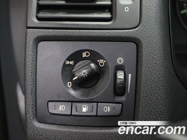 Volvo C30 1세대, 2012 17