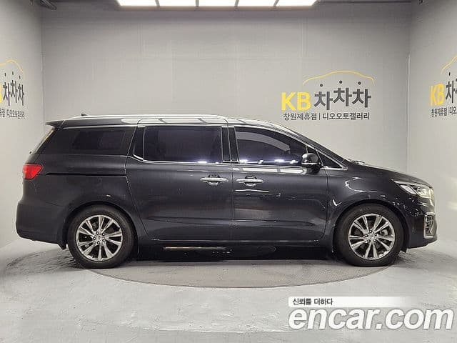 Kia The / новый New Carnival Noblesse, 2019 7