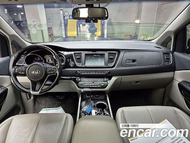 Kia The / новый New Carnival Noblesse, 2019 8